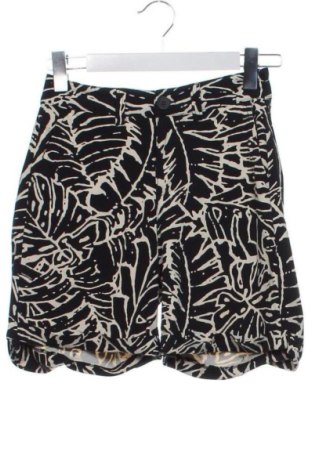 Pantaloni scurți de femei Tramontana, Mărime XS, Culoare Multicolor, Preț 89,23 Lei, #137512569