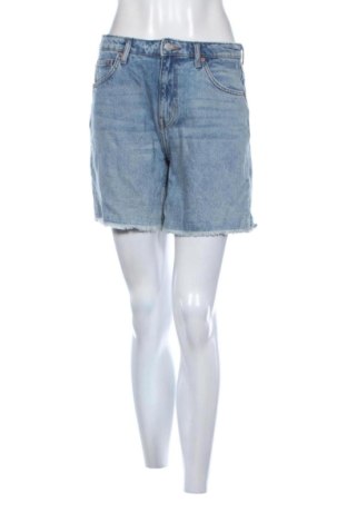 Pantaloni scurți de femei Weekday, Mărime M, Culoare Albastru, Preț 81,00 Lei, #137512861