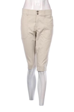 Дамски къс панталон Dockers, Размер XL, Цвят Бежов, Цена 28,39 €, #137514988