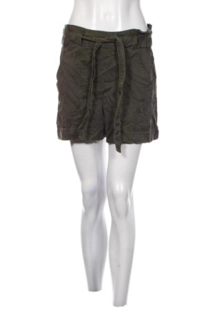 Pantaloni scurți de femei H&M, Mărime M, Culoare Verde, Preț 62,99 Lei, #137519704