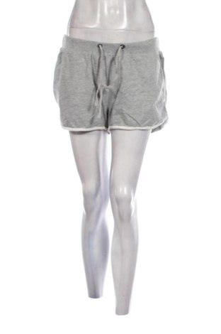 Pantaloni scurți de femei Esmara, Mărime XL, Culoare Gri, Preț 65,00 Lei, #137520541