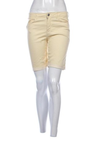 Pantaloni scurți de femei Defacto, Mărime M, Culoare Galben, Preț 42,99 Lei, #137529296