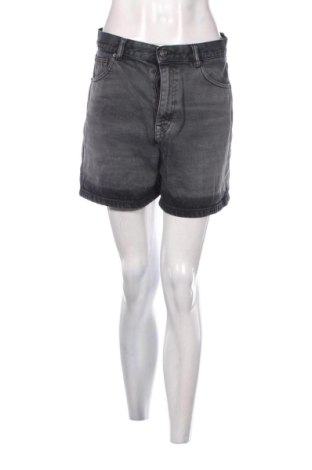 Női rövidnadrág Pull&Bear, Méret M, Szín Szürke, Ár 3 901 Ft, #137533310