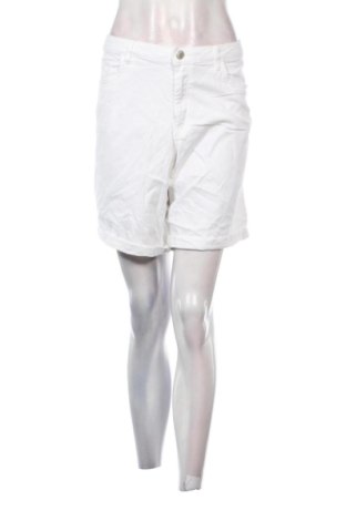 Pantaloni scurți de femei H&M, Mărime XL, Culoare Alb, Preț 77,99 Lei, #137535097