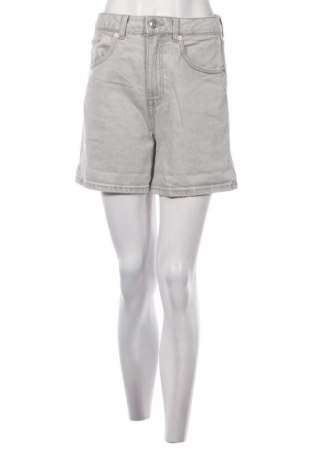Pantaloni scurți de femei C&A, Mărime S, Culoare Gri, Preț 56,99 Lei, #137539438