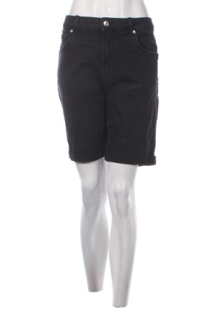 Pantaloni scurți de femei Bershka, Mărime XL, Culoare Negru, Preț 64,99 Lei, #137539820