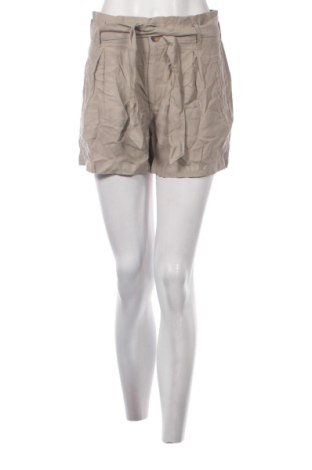 Pantaloni scurți de femei ONLY, Mărime M, Culoare Bej, Preț 55,99 Lei, #137540409