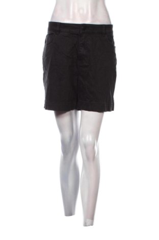 Pantaloni scurți de femei C&A, Mărime XL, Culoare Negru, Preț 66,99 Lei, #137541691