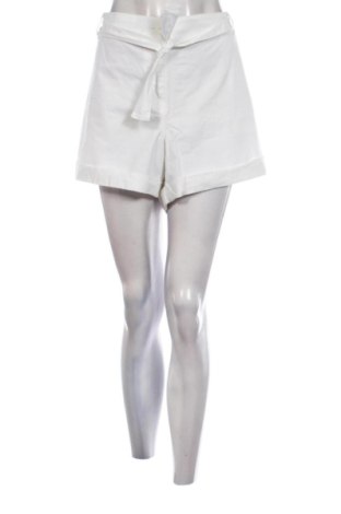 Pantaloni scurți de femei Cherokee, Mărime 3XL, Culoare Alb, Preț 62,75 Lei, #137551398