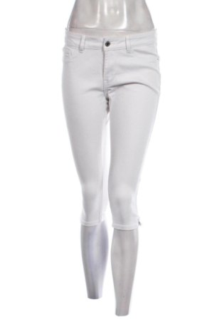 Női rövidnadrág Vero Moda, Méret M, Szín Fehér, Ár 3 191 Ft, #137511743