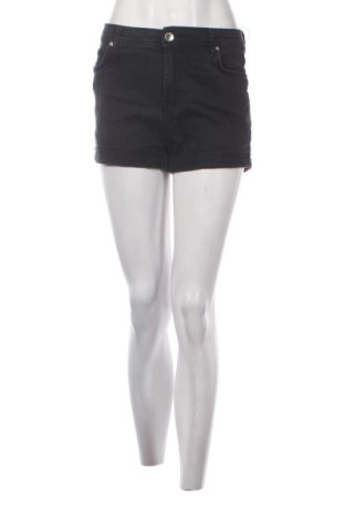 Dámské kraťasy  Bershka, Velikost S, Barva Černá, Cena  249,00 Kč, #137518972