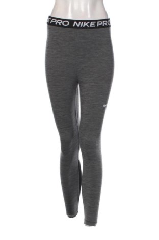 Дамски клин Nike, Размер M, Цвят Сив, Цена 23,00 €, #137546057