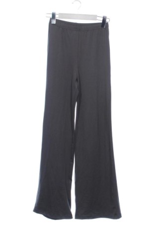 Pantaloni de femei SHEIN, Mărime XS, Culoare Gri, Preț 31,49 Lei, #137503857