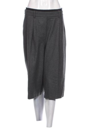 Pantaloni de femei Zara, Mărime M, Culoare Gri, Preț 77,68 Lei, #137506742
