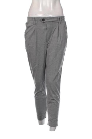 Pantaloni de femei Bershka, Mărime M, Culoare Gri, Preț 68,24 Lei, #137529565