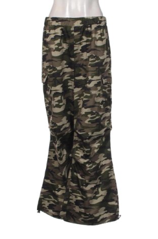 Pantaloni de femei SHEIN, Mărime M, Culoare Multicolor, Preț 41,99 Lei, #137530965