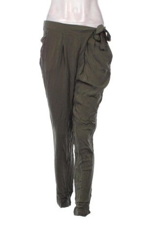 Pantaloni de femei Esmara, Mărime L, Culoare Verde, Preț 60,99 Lei, #137548845
