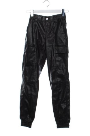 Pantaloni de femei Bershka, Mărime XS, Culoare Negru, Preț 47,24 Lei, #137498928