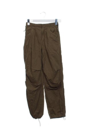 Pantaloni de femei Bershka, Mărime XS, Culoare Verde, Preț 59,51 Lei, #137508616