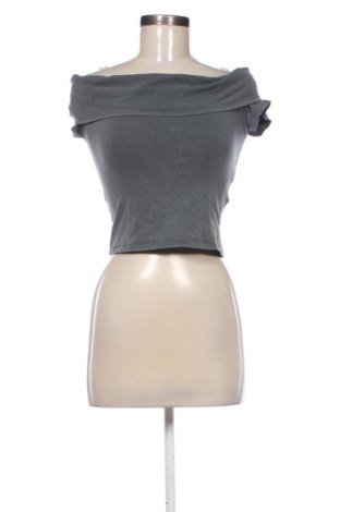 Top de femei C&A, Mărime M, Culoare Gri, Preț 57,74 Lei, #137544604