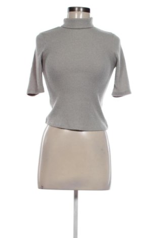 Helancă de femei Reserved, Mărime S, Culoare Gri, Preț 41,99 Lei, #137541700