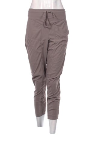 Pantaloni trening de femei Raffaello Rossi, Mărime L, Culoare Maro, Preț 162,72 Lei, #137529718