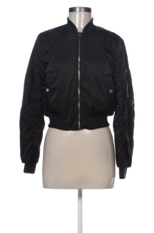 Geacă de femei Pull&Bear, Mărime S, Culoare Negru, Preț 245,00 Lei, #137535858