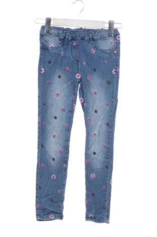 Kinderjeans S.Oliver, Größe 6-7y/ 122-128 cm, Farbe Mehrfarbig, Preis 9,91 €, #137544395