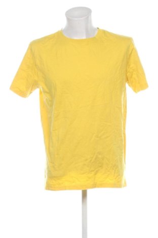 Мъжка тениска Unbranded, Размер XL, Цвят Жълт, Цена 11,24 €, #137541630