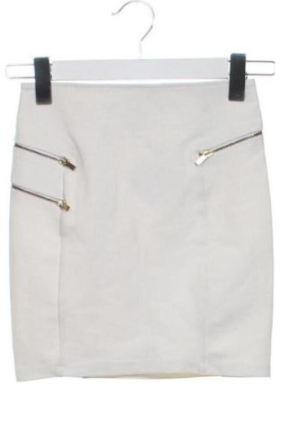 Fustă Bershka, Mărime XS, Culoare Alb, Preț 57,74 Lei, #137491424