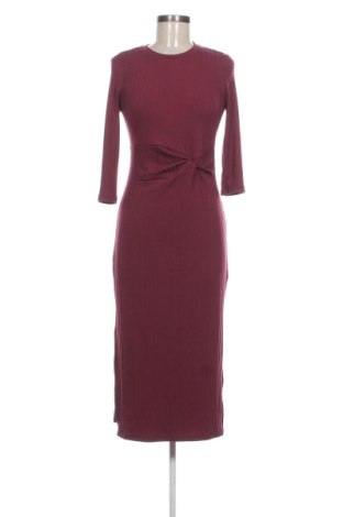 Šaty  Bershka, Veľkosť M, Farba Fialová, Cena  13,00 €, #137516044