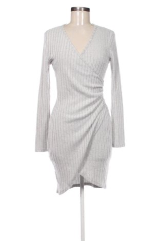 Rochie SHEIN, Mărime M, Culoare Gri, Preț 35,96 Lei, #137543841