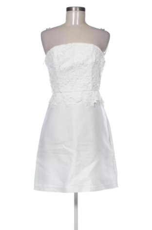 Рокля H&M, Размер M, Цвят Бял, Цена 21,97 €, #137551910