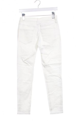 Дамски дънки Unbranded, Размер S, Цвят Бял, Цена 23,67 €