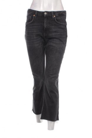 Blugi de femei Zara, Mărime S, Culoare Gri, Preț 88,99 Lei, #128592268