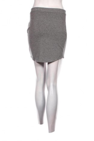 Пола Pepco, Размер M, Цвят Сив, Цена 2,04 €