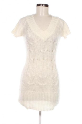 Φόρεμα Chicoree, Μέγεθος S, Χρώμα Εκρού, Τιμή 3,99 €