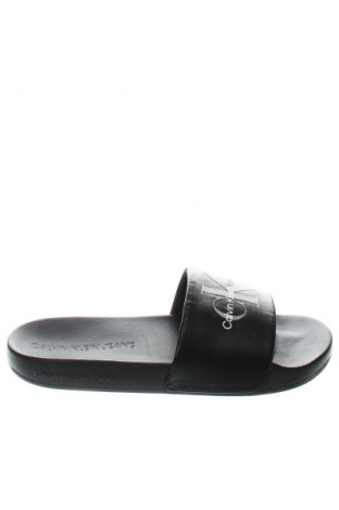 Чехли Calvin Klein Jeans, Размер 39, Цвят Черен, Цена 29,65 €, #133064346