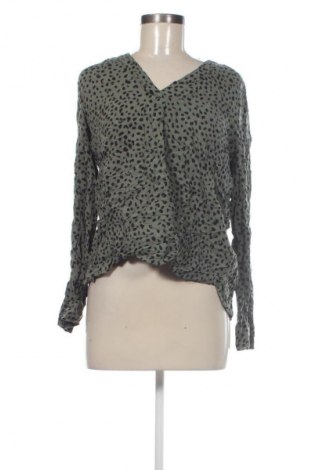 Damen Shirt Jean Pascale, Größe M, Farbe Mehrfarbig, Preis 1,99 €