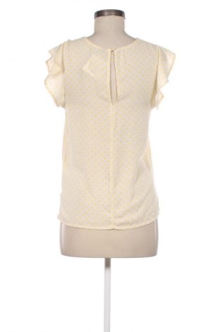 Damen Shirt United Colors Of Benetton, Größe S, Farbe Mehrfarbig, Preis 1,99 €