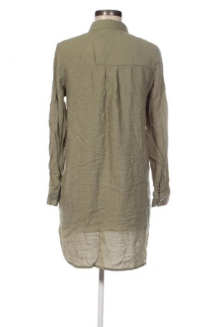 Дамска риза LC Waikiki, Размер M, Цвят Зелен, Цена 2,04 €