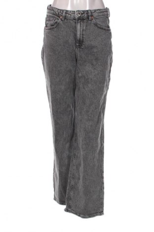 Blugi de femei Vero Moda, Mărime M, Culoare Gri, Preț 94,99 Lei, #133108319