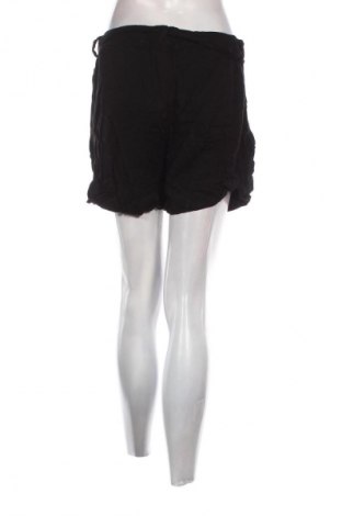 Дамски къс панталон Colloseum, Размер L, Цвят Черен, Цена 2,04 €