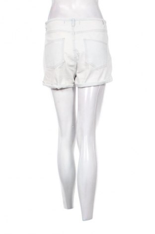 Damen Shorts Fb Sister, Größe S, Farbe Weiß, Preis € 1,99