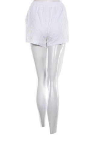 Дамски къс панталон Fb Sister, Размер XS, Цвят Бял, Цена 2,55 €