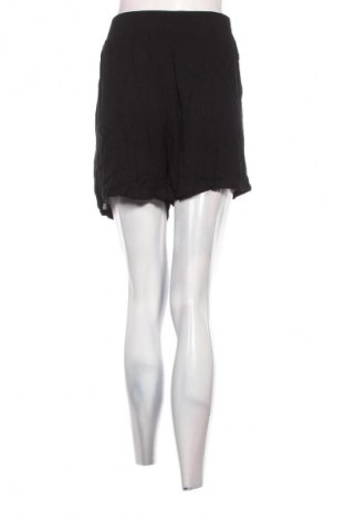 Дамски къс панталон Haily`s, Размер XXL, Цвят Черен, Цена 3,06 €