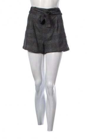 Дамски къс панталон Pull&Bear, Размер S, Цвят Многоцветен, Цена 2,04 €