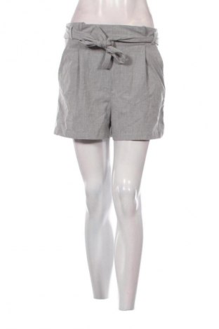 Női rövidnadrág Pull&Bear, Méret M, Szín Szürke, Ár 4 000 Ft
