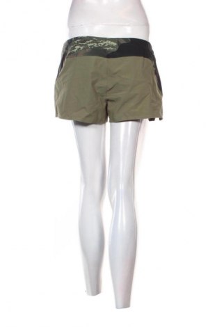 Damen Shorts Reebok, Größe M, Farbe Mehrfarbig, Preis € 5,99