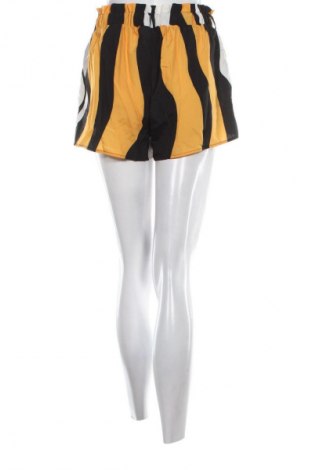 Damskie szorty SHEIN, Rozmiar M, Kolor Kolorowy, Cena 18,99 zł